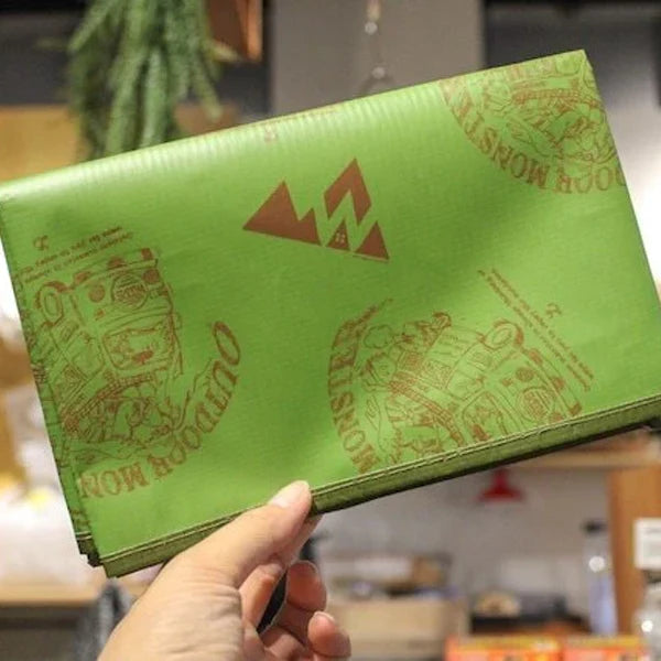OUTDOOR MONSTER × WOODS オリジナルレジャーシート