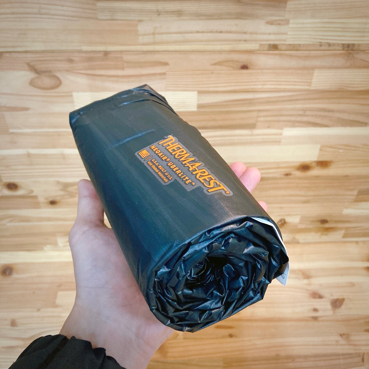 【THERMAREST】ネオエアーウーバーライト size:R