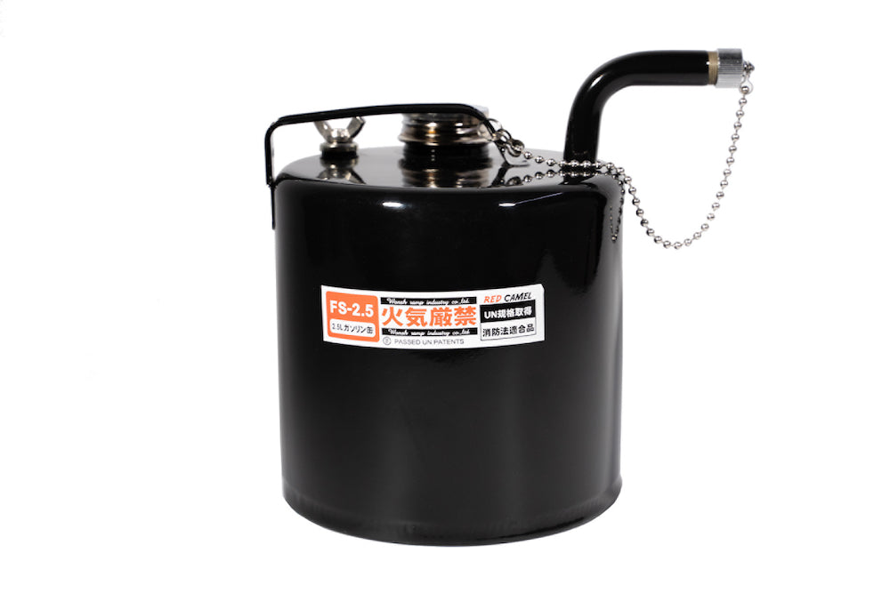 【CAMP★MANIA PRODUCTS】 RED CAMEL 2.5L ガソリン携行缶 30%OFF