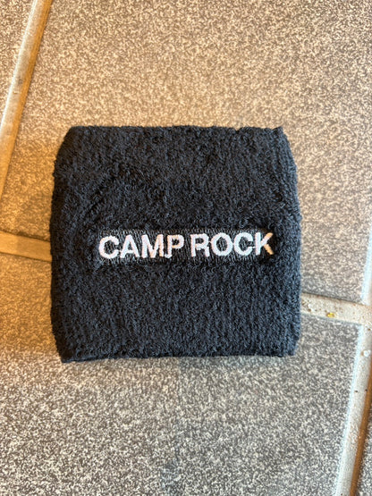 【熊本地震復興支援チャリティ】CampRock リストバンド（赤／黒）"送料無料”