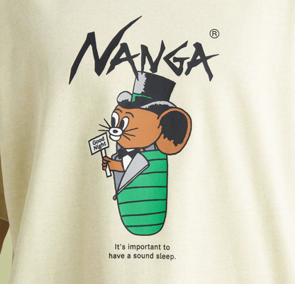 【NANGA】30周年限定　NANGA×JERRY UKAI ECO HYBRID SLEEPING JERRY MARQUEZ TEE / ナンガ×ジェリーウカイ エコハイブリッド スリーピングバッグ ジェリーマルケスティー