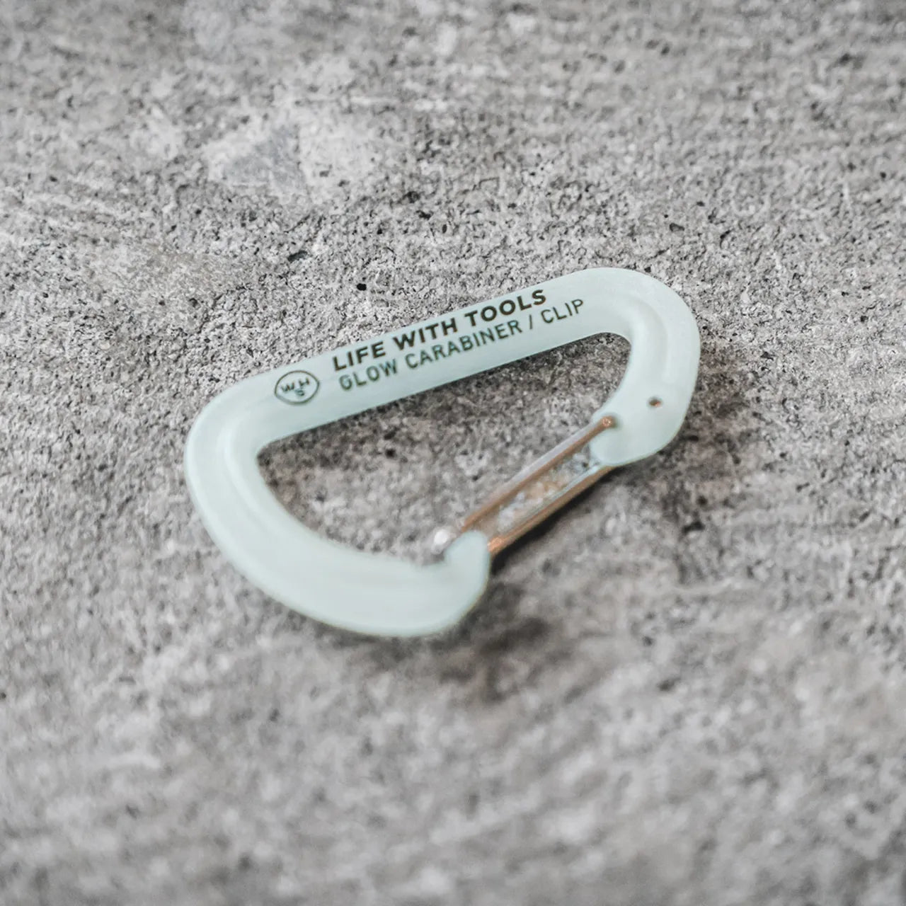 【WHATNOT】蓄光カラビナ｜GLOW CARABINER（1個）