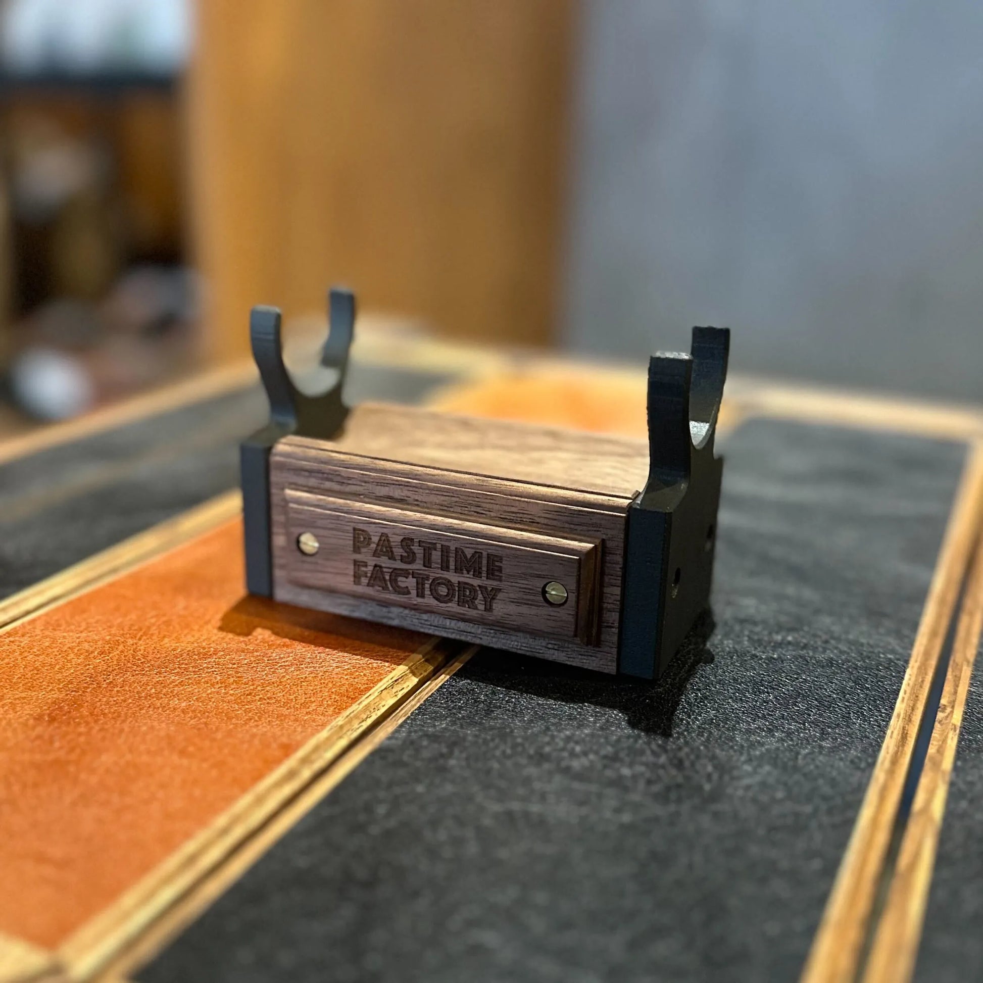 PASTIME FACTORY】KUWAGATA – CROSS ORANGE