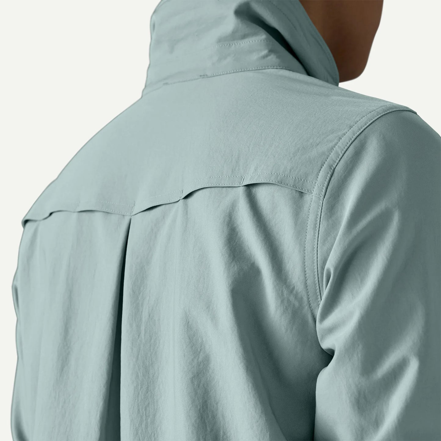 【patagonia】ウィメンズ・ロングスリーブ・セルフガイデッド・サン・シャツ