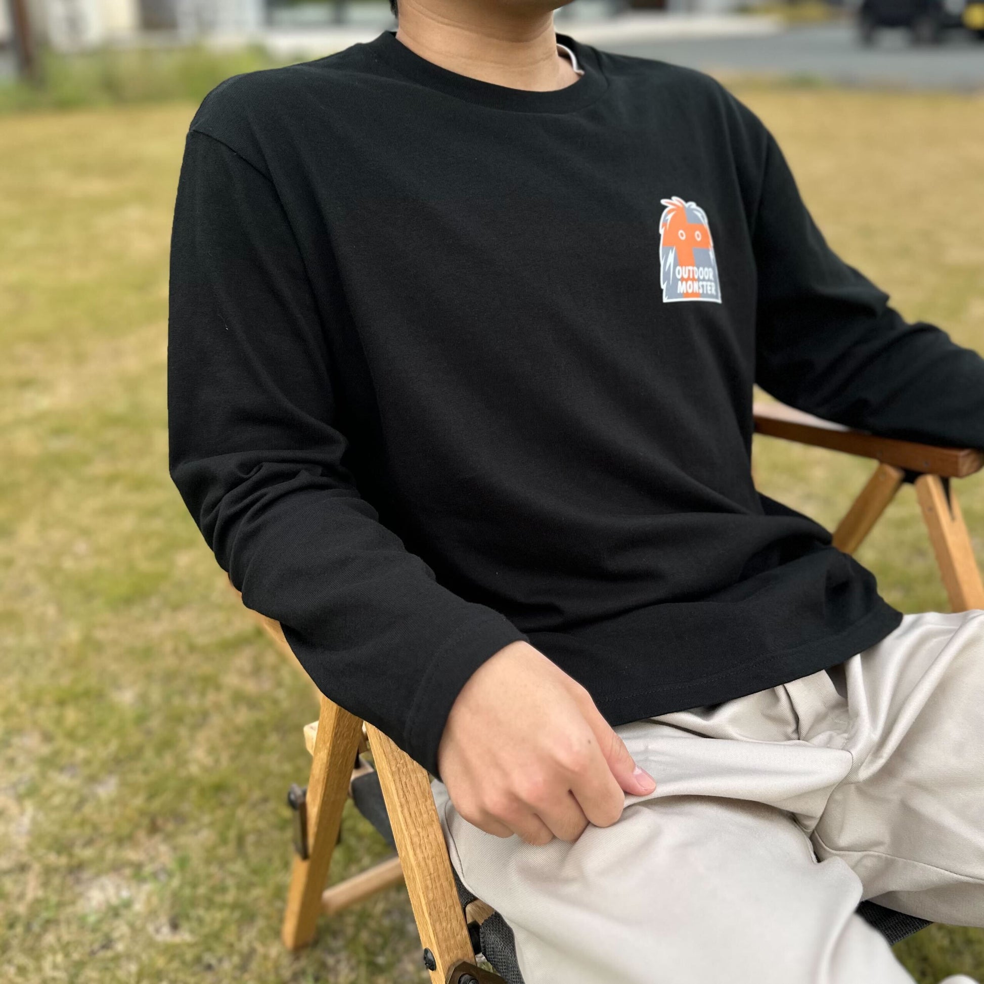 【CROSS ORANGE】アウトドアモンスター オリジナル ロングスリーブTシャツ（ブラック）