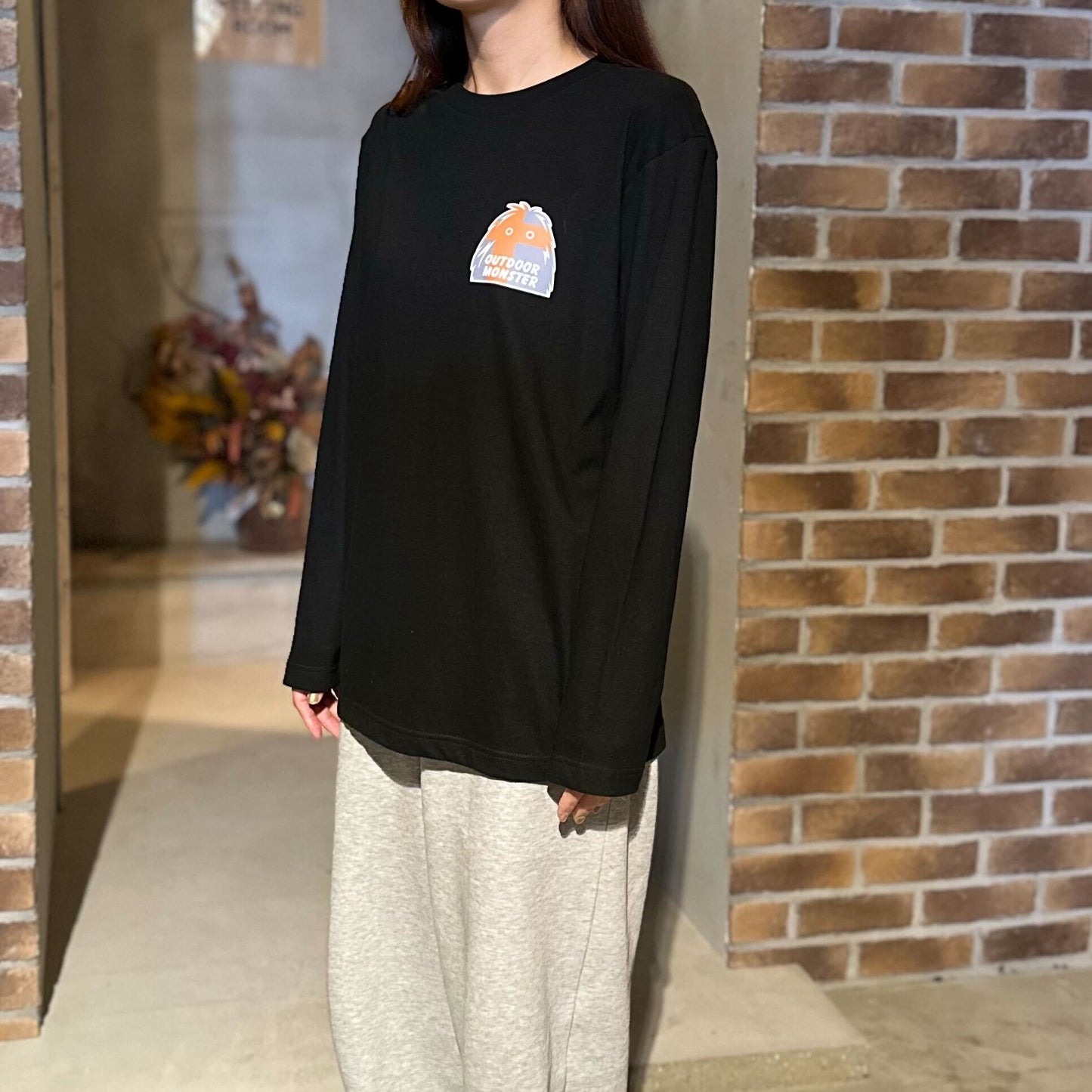 【CROSS ORANGE】アウトドアモンスター オリジナル ロングスリーブTシャツ（ブラック）