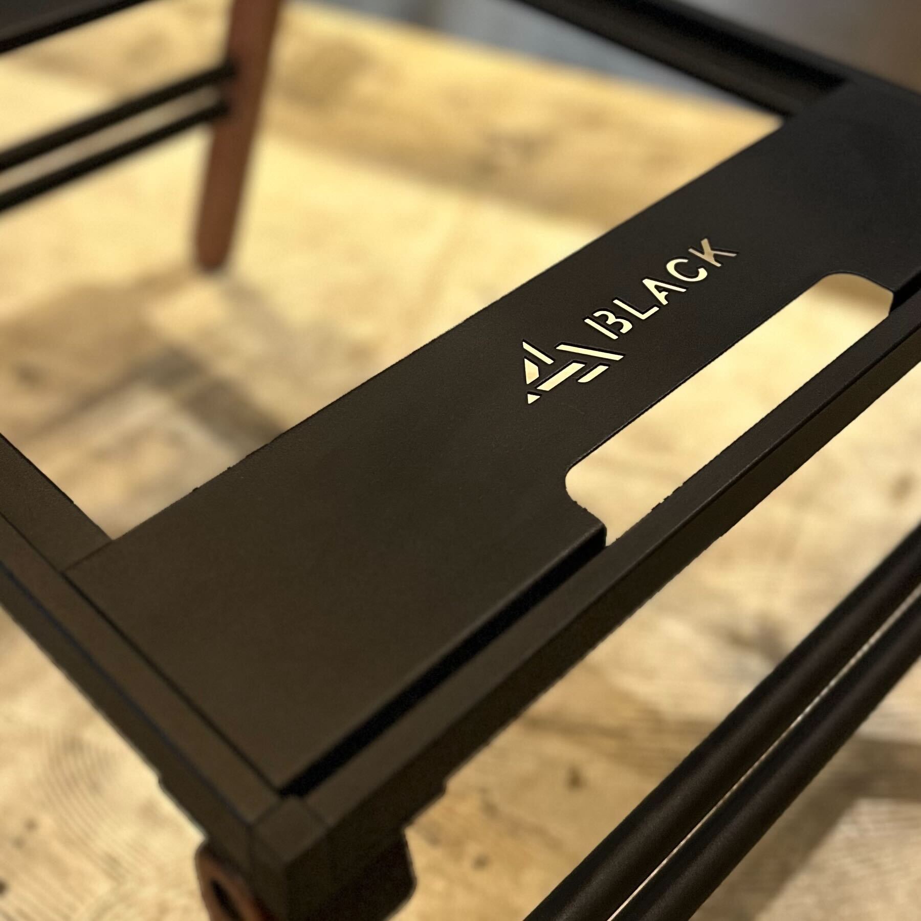 BLACK DESIGN】日和 – CROSS ORANGE